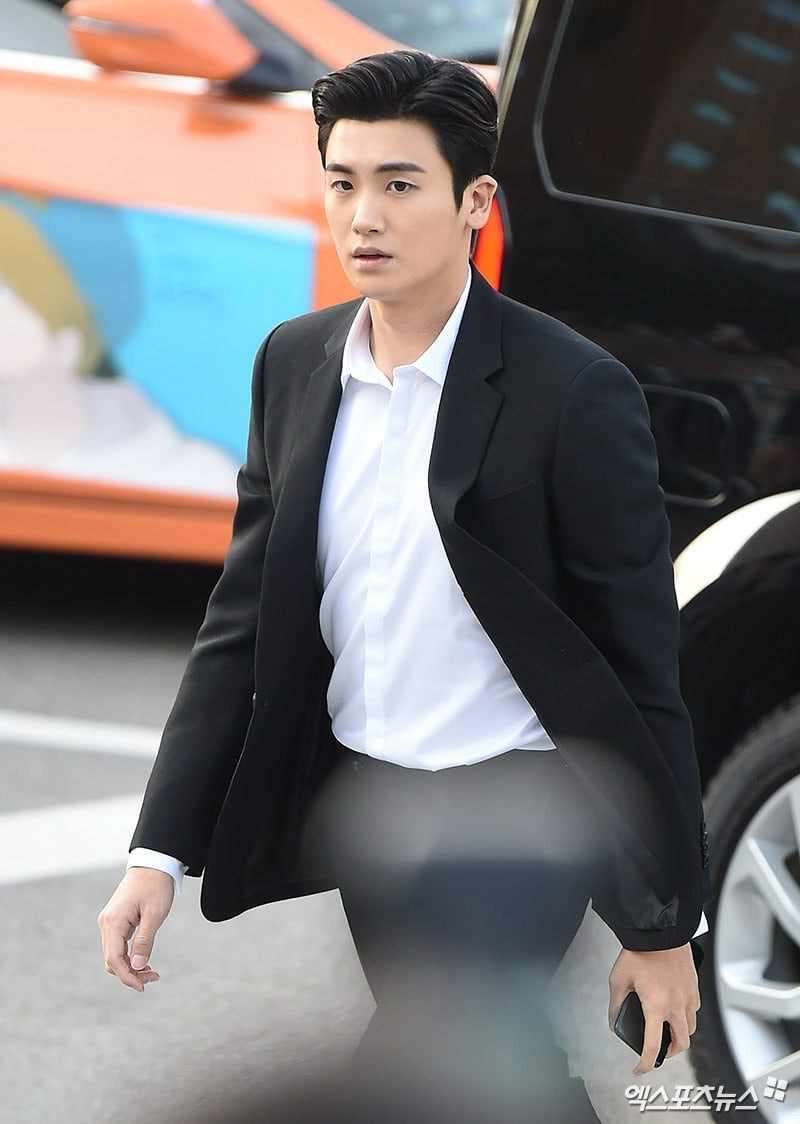 WATCH: Song Joong Ki And Song Hye Kyo aka Song-Song Couple Full Wedding